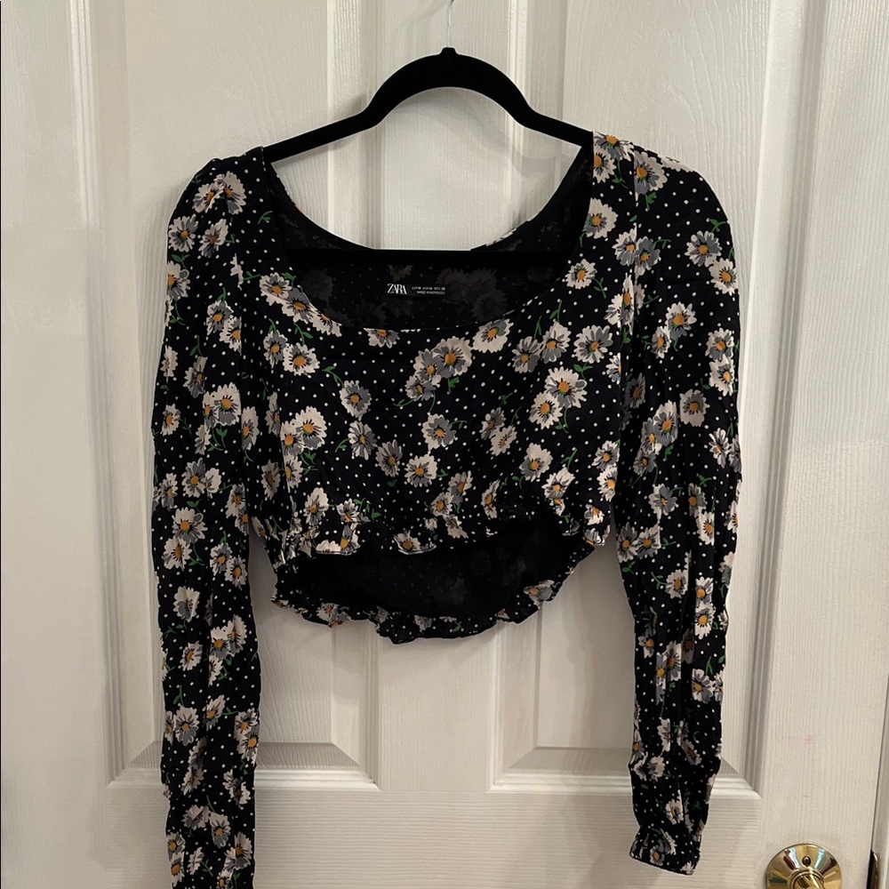 Zara Black Daisy Print Crop Top